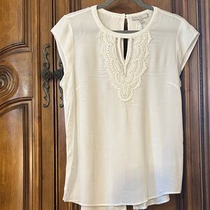 Romantic Like NEW Ivory White Pale Sky Keyhole Crochet Embroidered Lace Blouse M